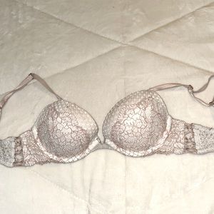 Victoria’s Secret lace bra